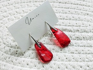 hook / red