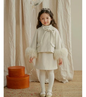 [Set] White neck ribbon fur coat & sleeveless dress