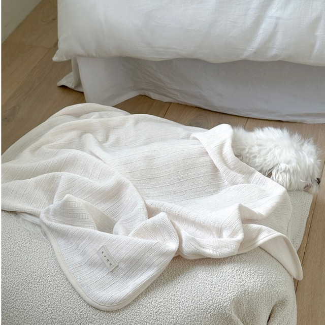 〈予約アイテム〉EYOU ブランケット / ベルベティブランケット