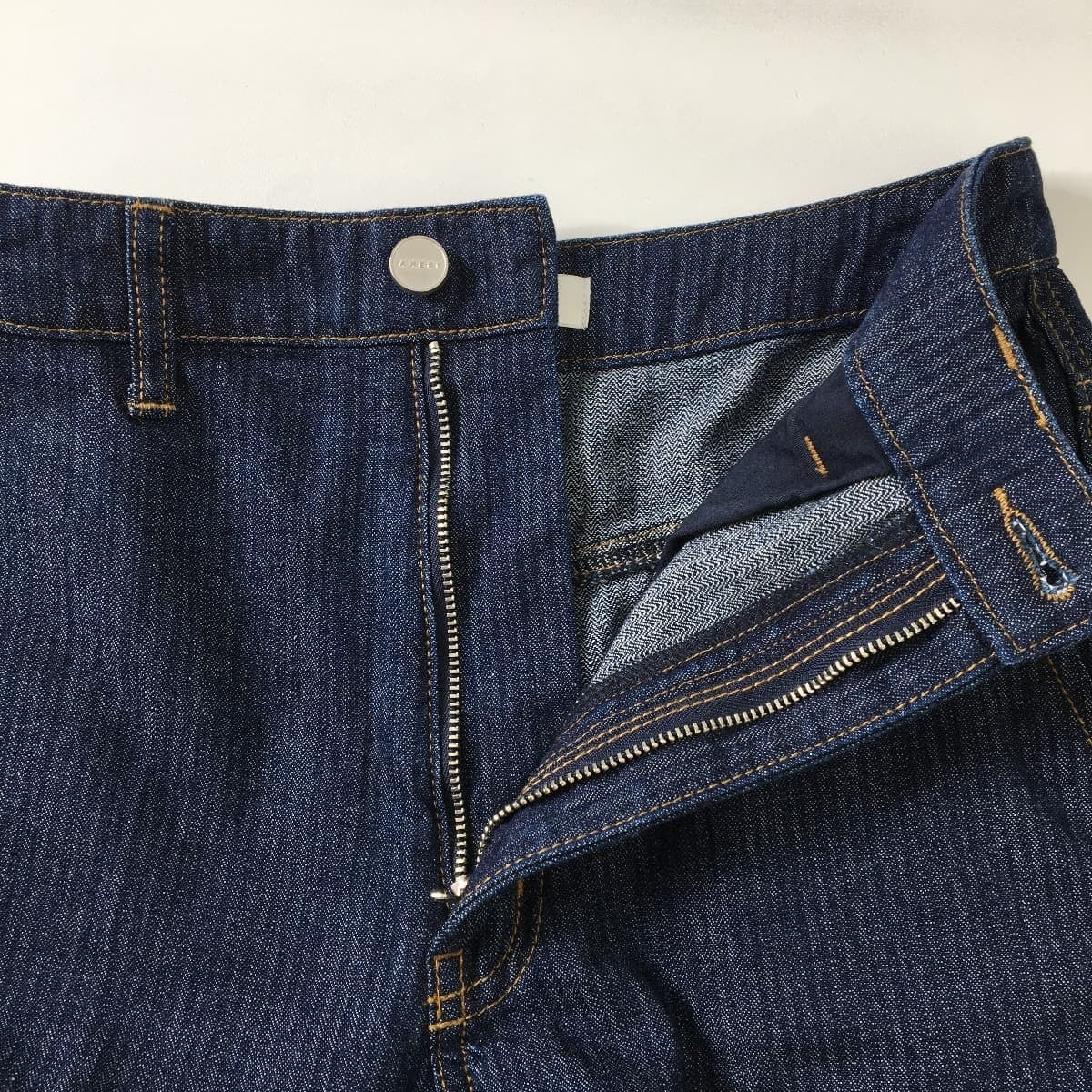 アメリ　CENTER PRESS STRAIGHT DENIM 25インチ