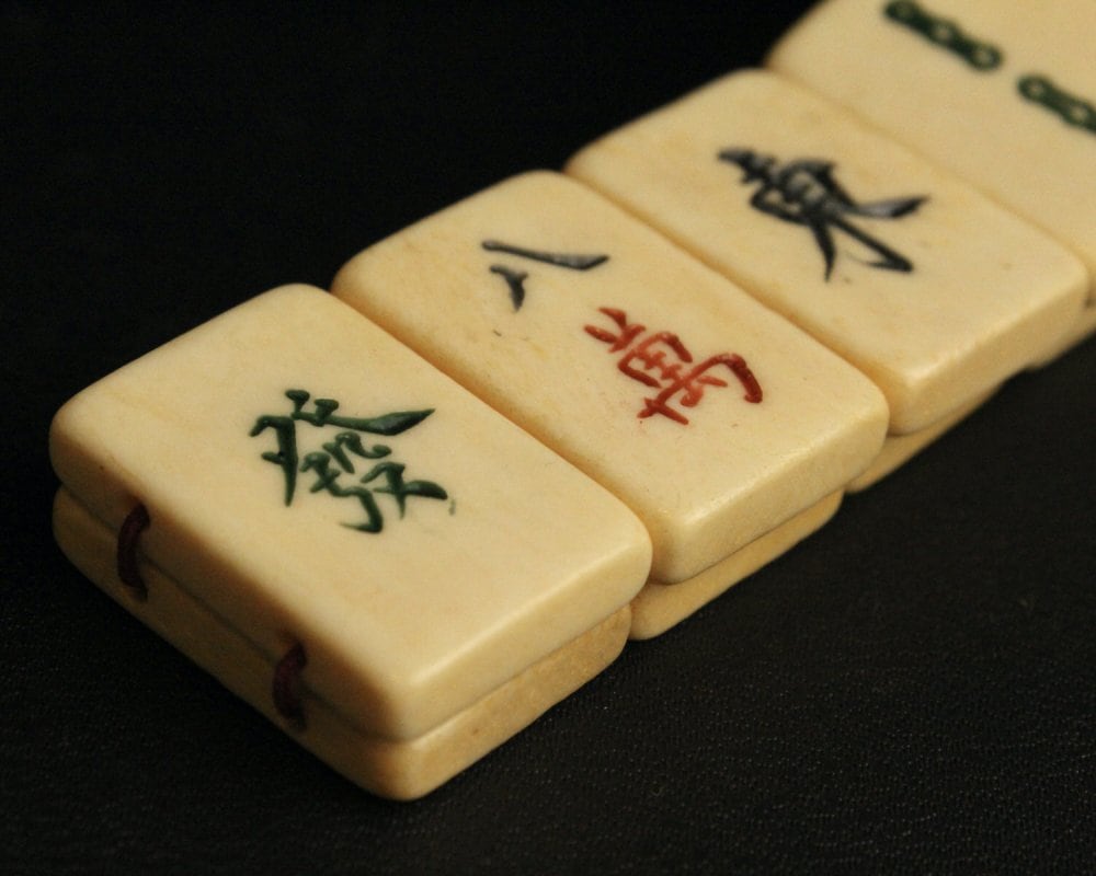 Vintage 90's Bone Bracelet Mahjong