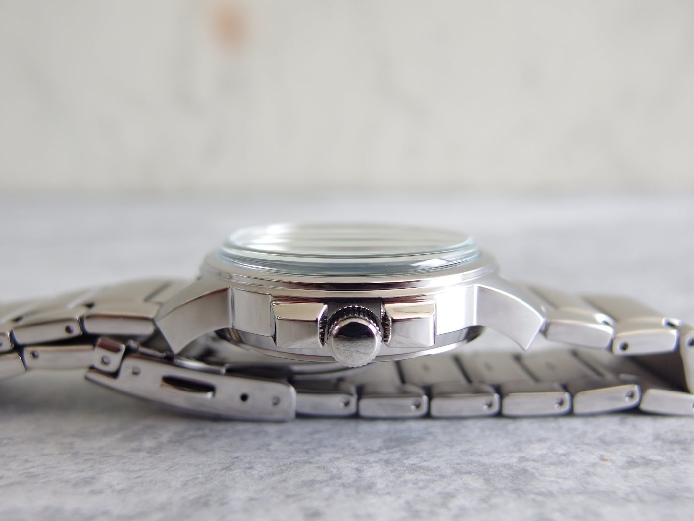特典付き【CITIZEN Collection】 BM8180-71W / エコドライブ（ソーラー