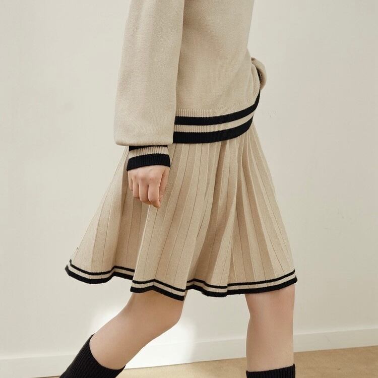 【Set】Knitted polo shirt and pleated skirt (ニットポロシャツ&プリーツスカート)