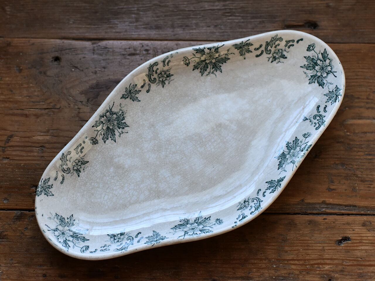 サンタマン製 シックな絵柄が美しいラヴィエ皿 フレンチアンティーク