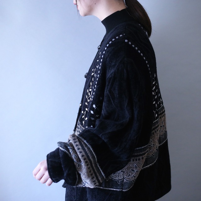 "刺繍" silver reef pattern crystal loop button over wide silhouette no-collar jacket