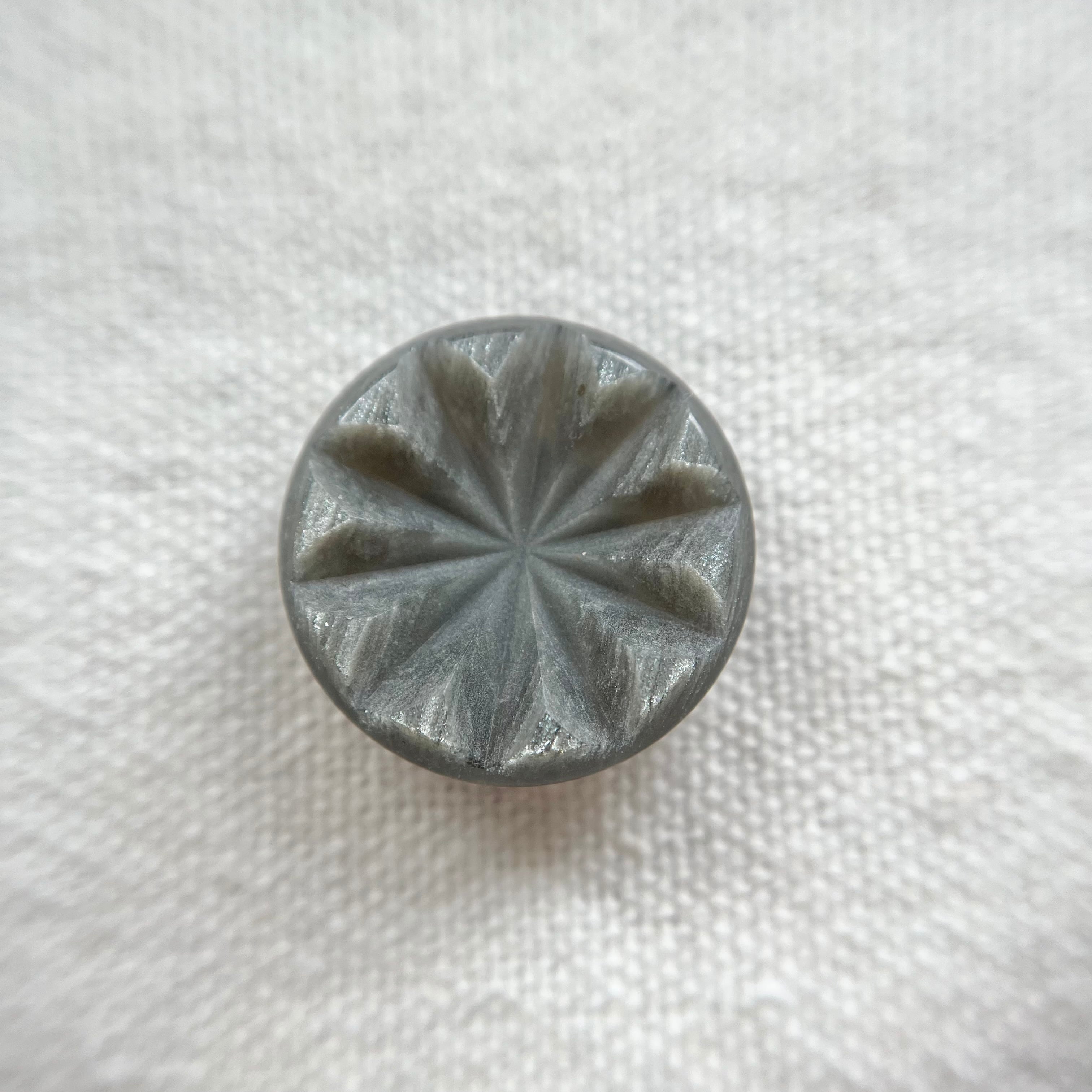 凹みグレーフラワー 20㎜