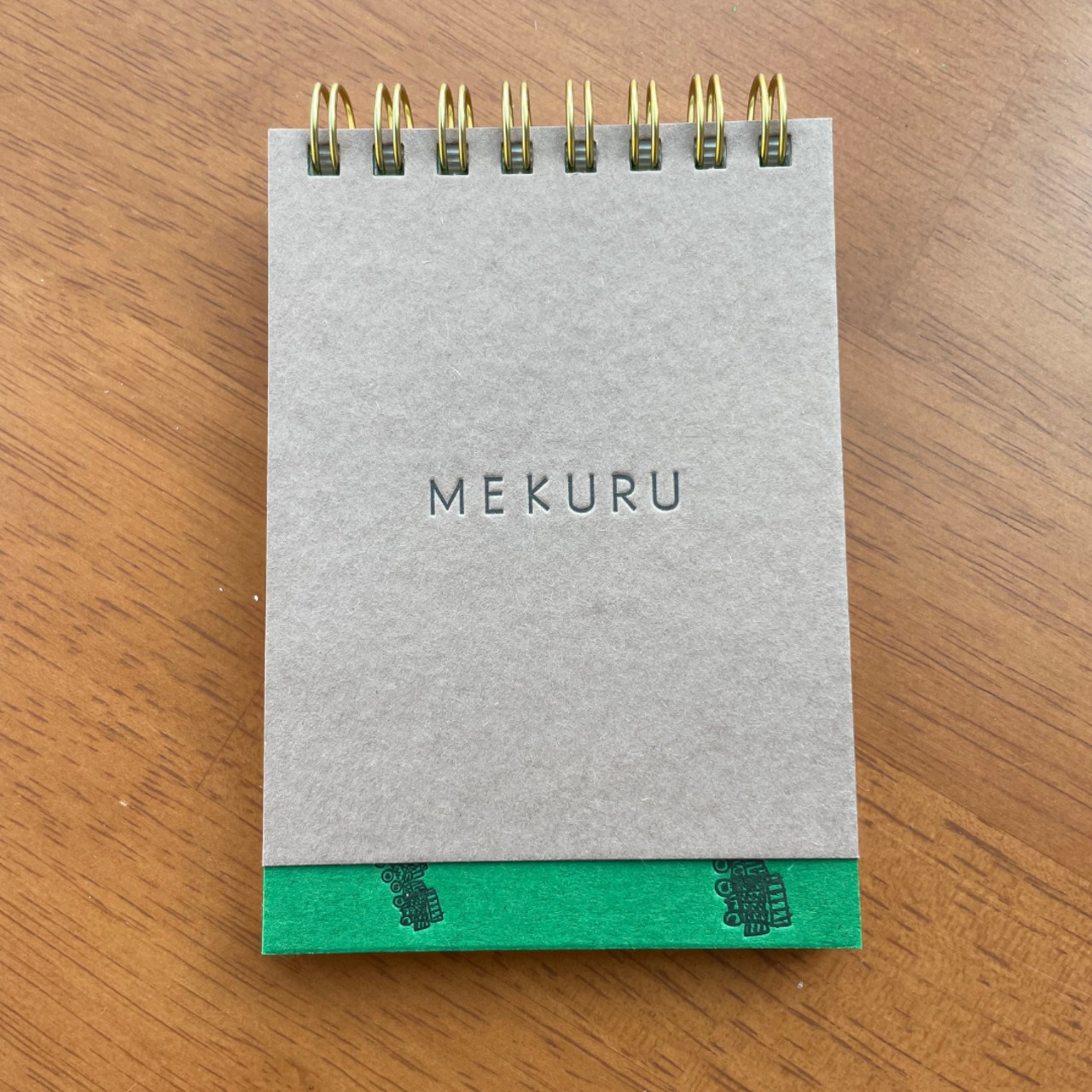 MEKURU（メモ帳：汽車）