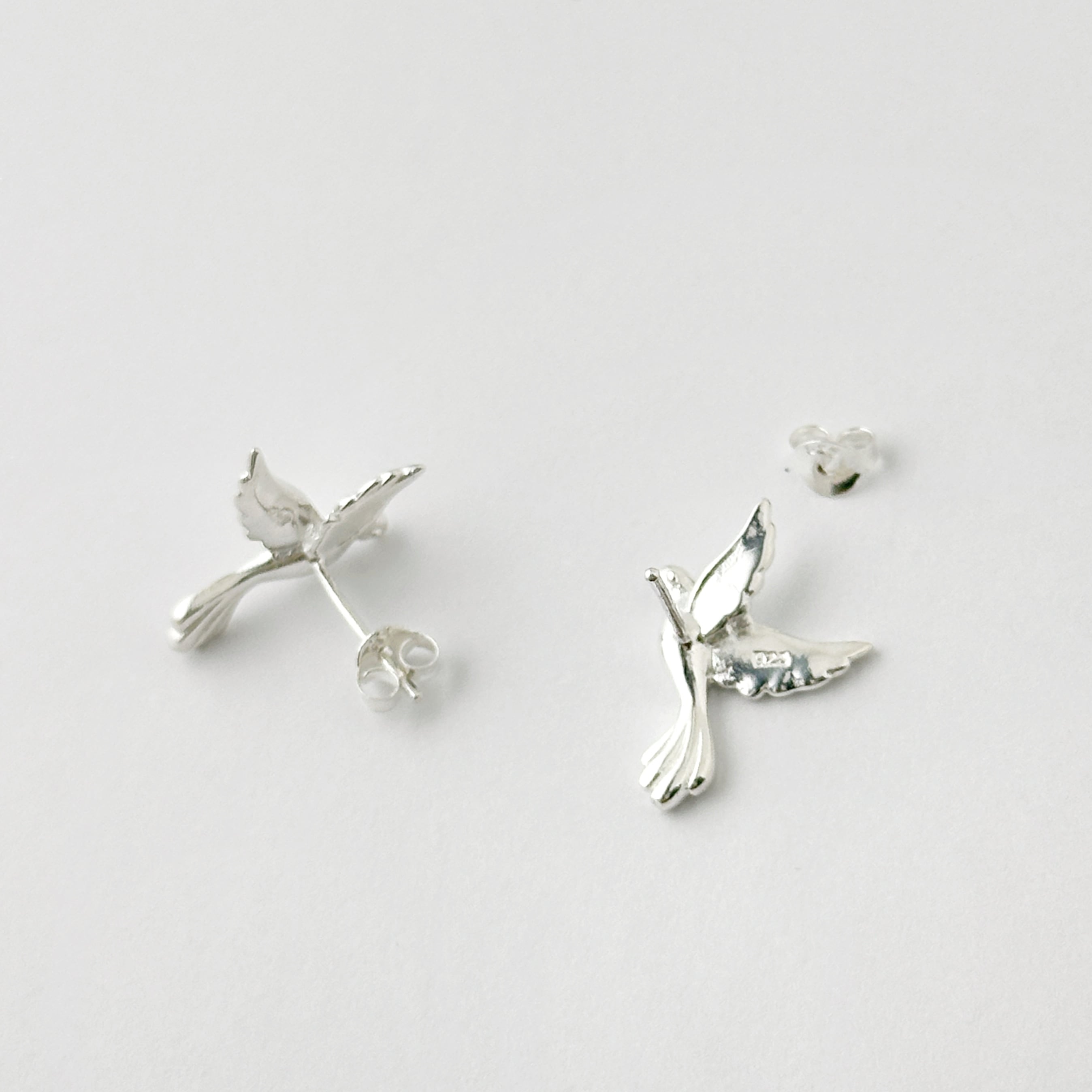 幸せの青い鳥 スタッド ピアス | 【公式通販】鎌倉のシルバー