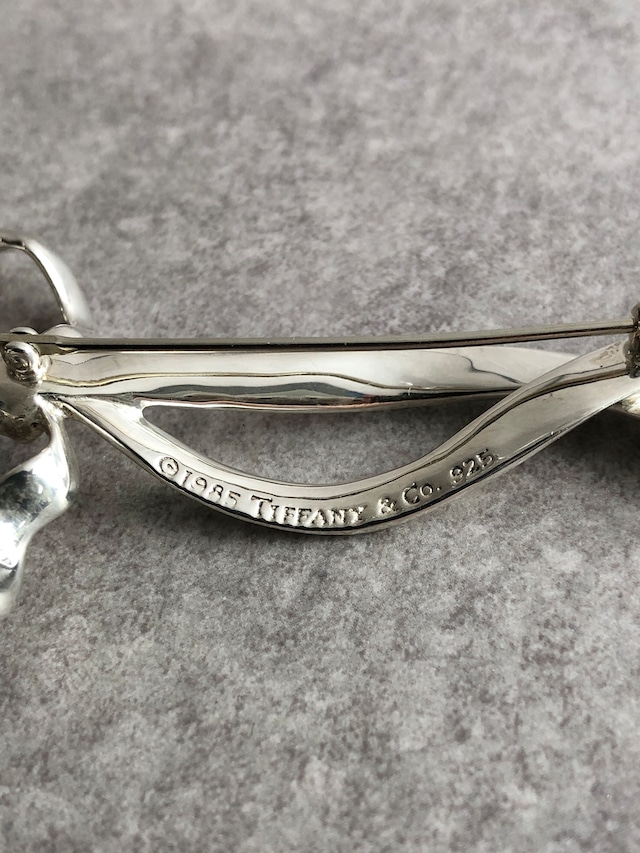 Tiffany & Co. ティファニー ブローチ シルバー リボンモチーフ 925 vintage ヴィンテージ オールド tcufvv