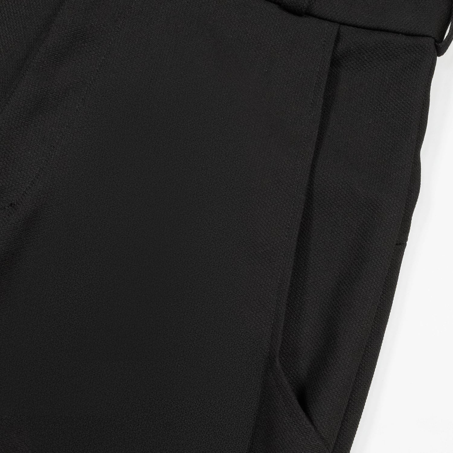 UNEEK BASEMNT - Discover independent style.