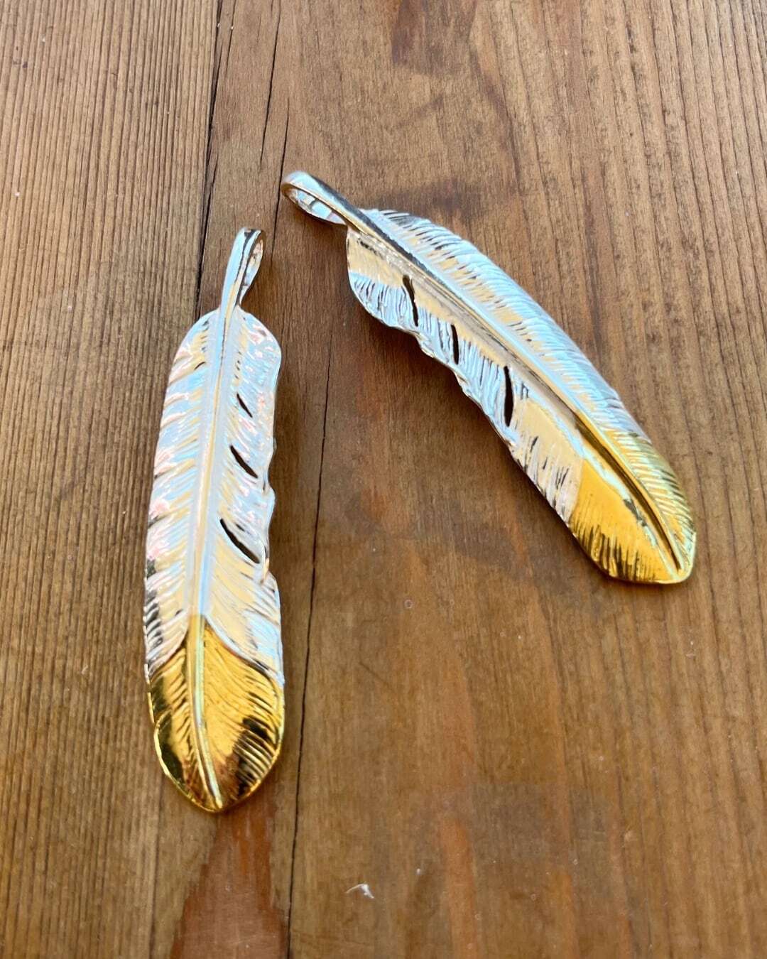 go81 先金特大フェザー（金の部分は真鍮）、ゴールドビーズ カスタム