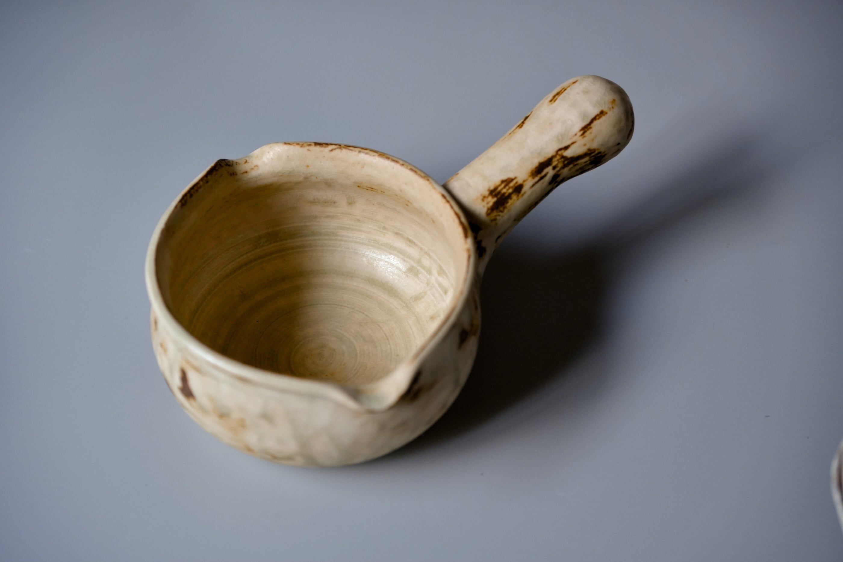 新品未使用！楠田飛鳥 陶器製持ち手付き小鍋 土鍋 ミルクパン 新品未使用！楠田飛鳥 陶器製持ち手付き小鍋 土鍋 ミルクパン - メルカリ