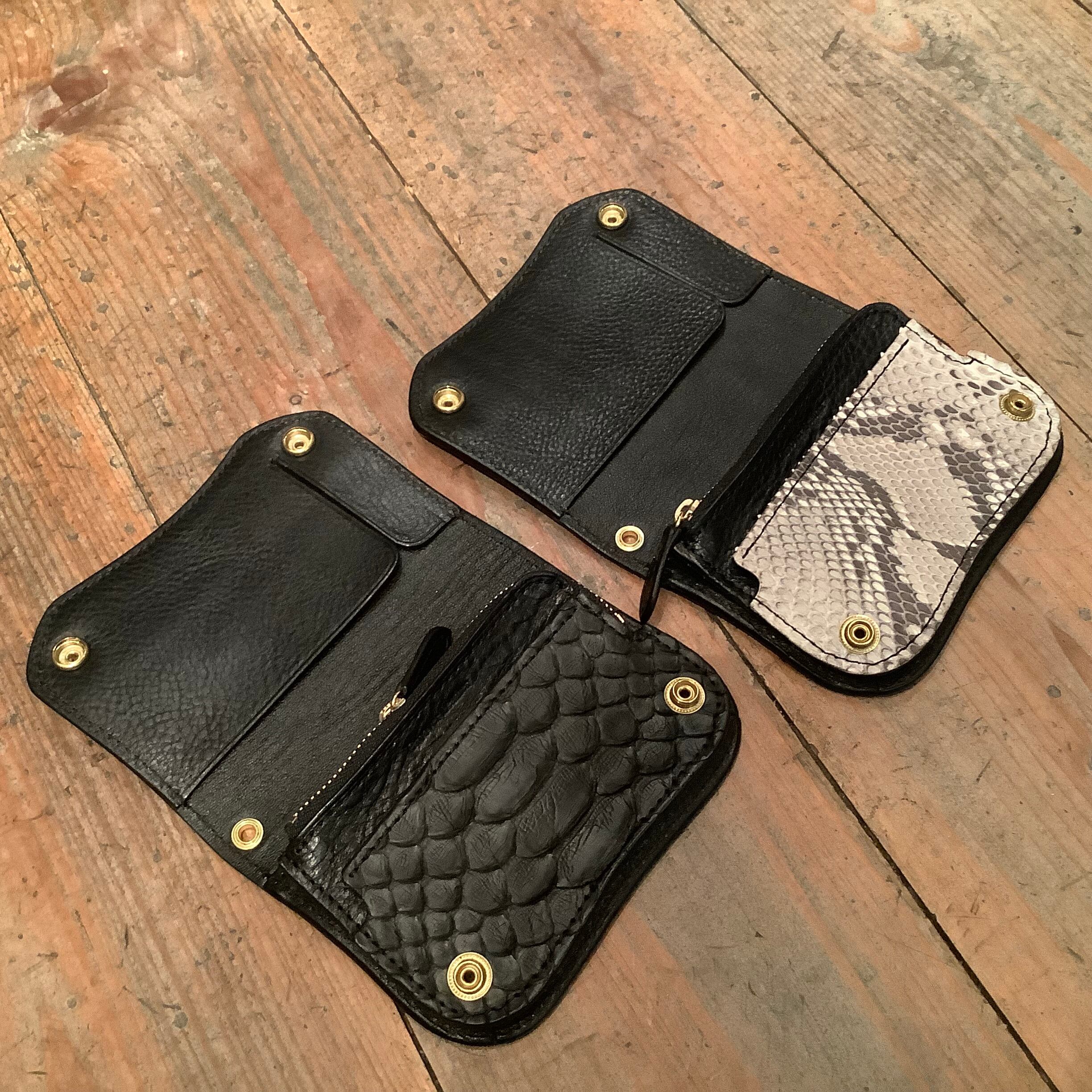 Groover Leather グルーバーレザー short trackerwallet custom Python