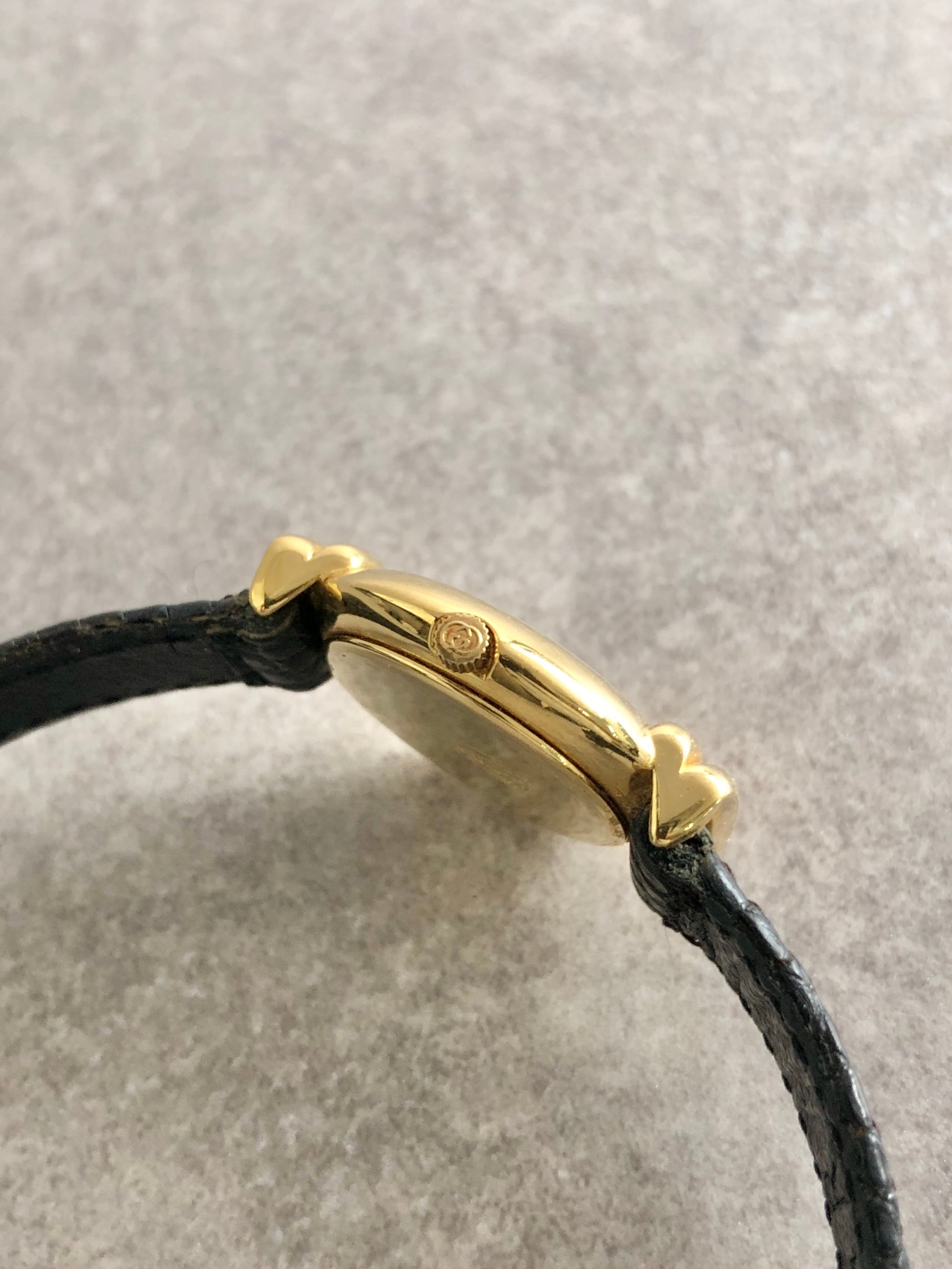 【希少】GUCCI グッチ ヴィンテージ リザードバングル ブラック ゴールド GUCCI グッチ 腕時計 ゴールド ブラック レザー リザード型押し
