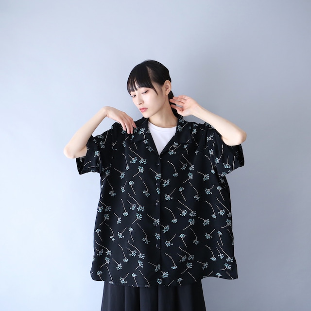 "花柄" black base turquoise blue flower pattern box silhouette open collar  h/s shirt