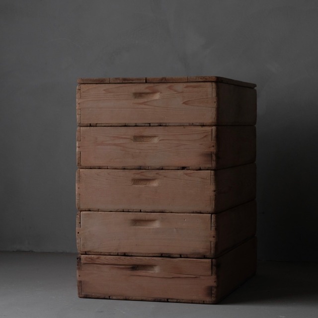 Wooden box