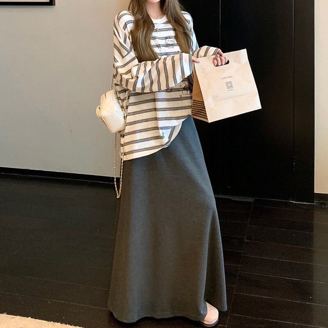 Casual long flare skirt　M036