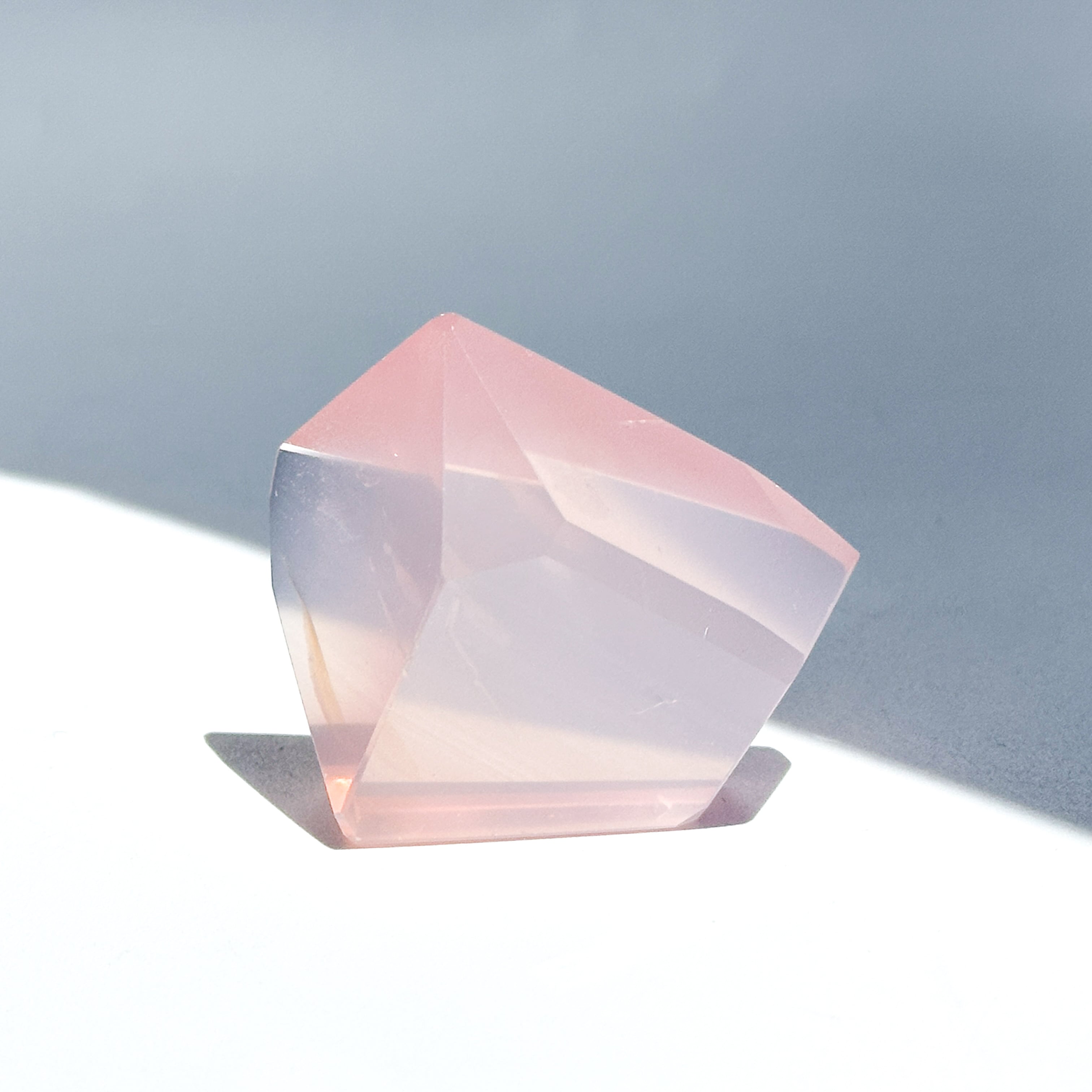 高品質】バイーア産ローズクォーツ フリーフォーム55◇ Rose Quartz