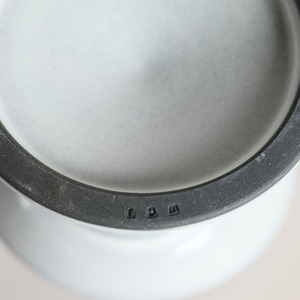 rpm /  歪んだコンポート 白妙〈陶器 / 食器 / お皿 / コンポート / ケーキスタンド / ディスプレイ 〉