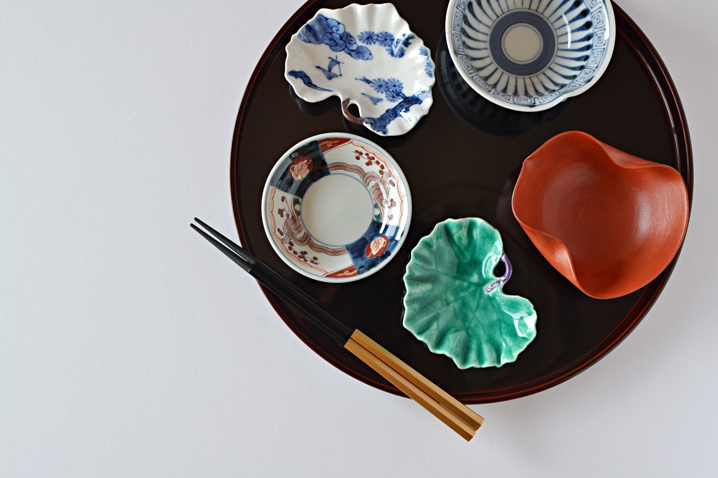 有田焼 福泉窯 ろくろ手作り瓢小鉢 / 朱巻 | FUCHIGAMI TOJIKI