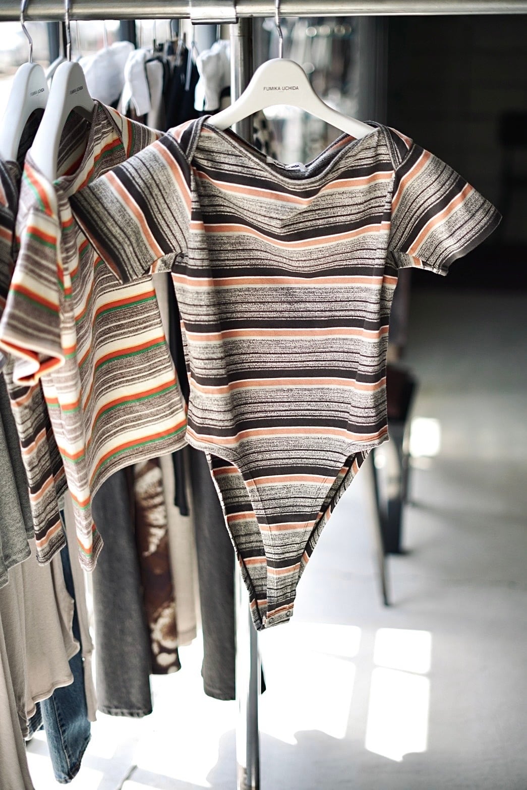 FUMIKA_UCHIDA / Grandrelle multi stripe bodysuit (BROWN,BLACK