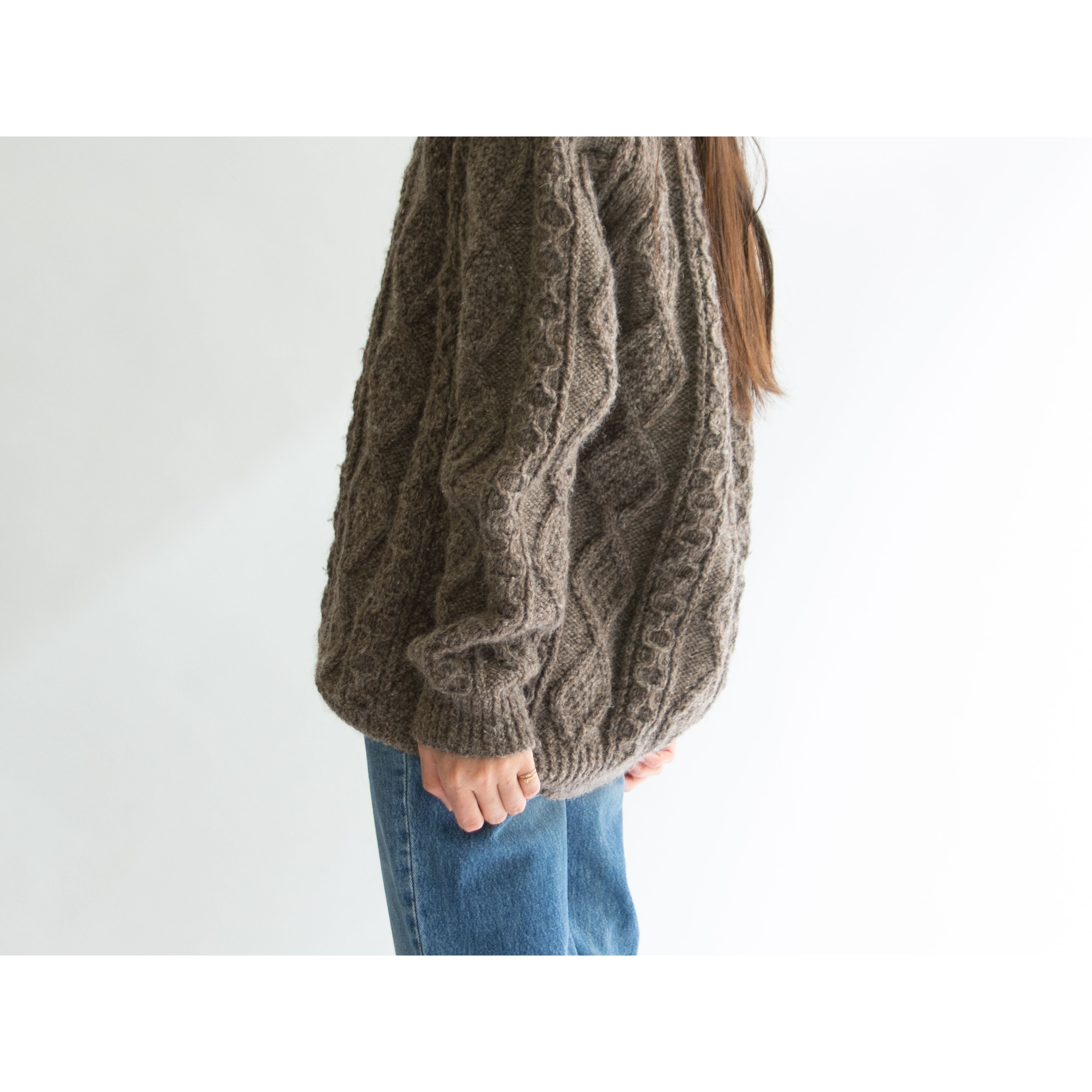 【O’Maille】Made in Ireland v-neck Aran sweater（オモーリャ アイルランド製 ハンドニット Vネックアランセーター ケーブルニット）12a