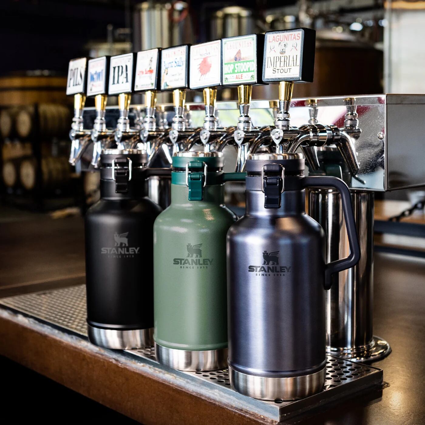 STANLEY スタンレー】クラシック真空グロウラー 1.9L （ グリーン