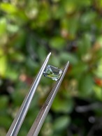 12. グレイスピネル 6.6x4.1mm, 0.72ct - モザンビーク産