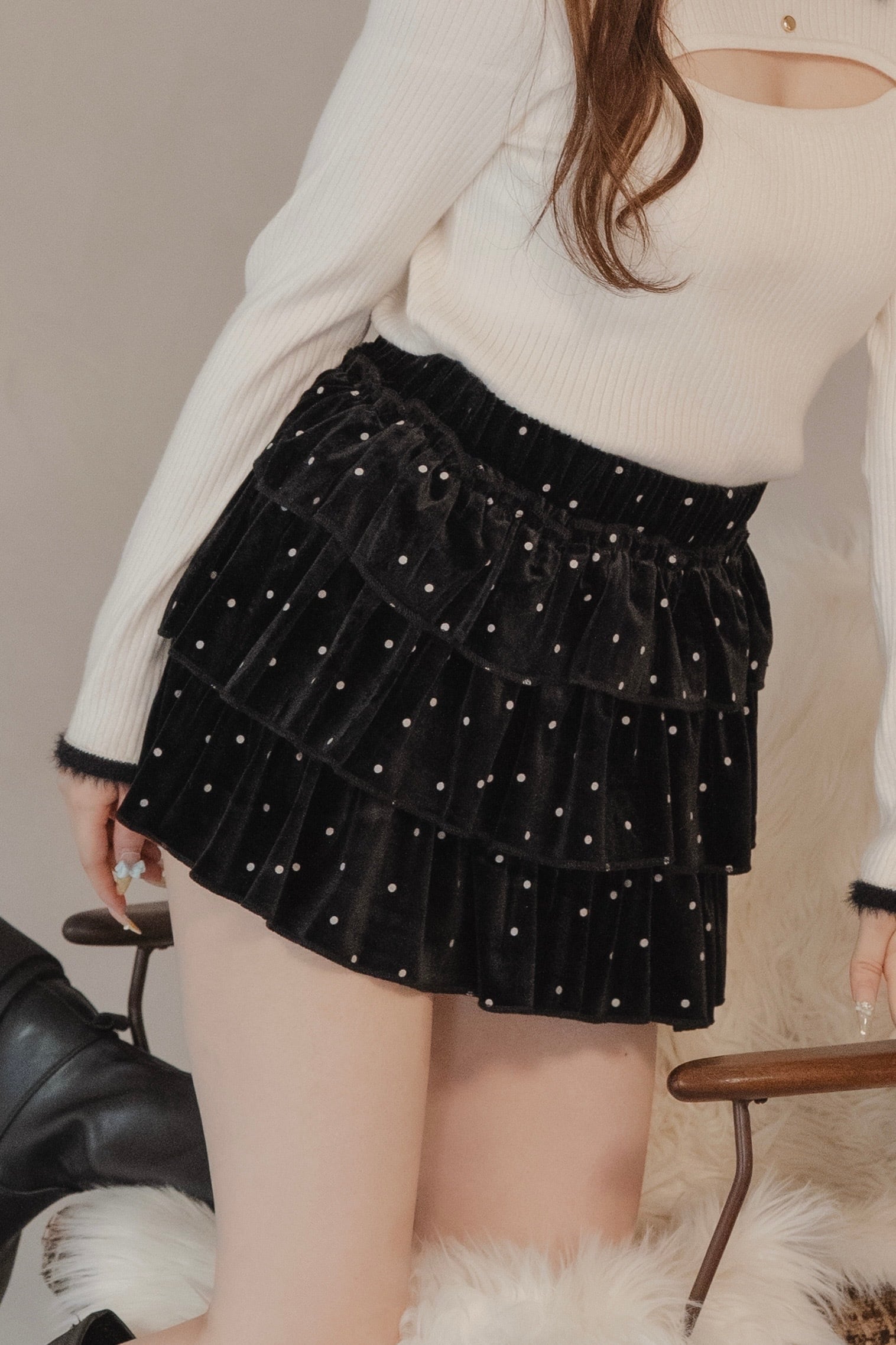 Dot velour frill skirt