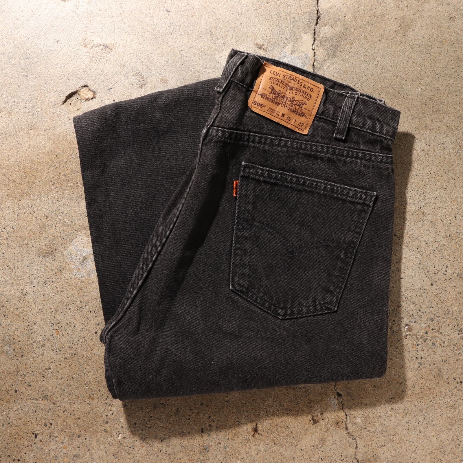 美品 36×30 サルファー 米国製 Levi's 505 ブラックデニムパンツ-