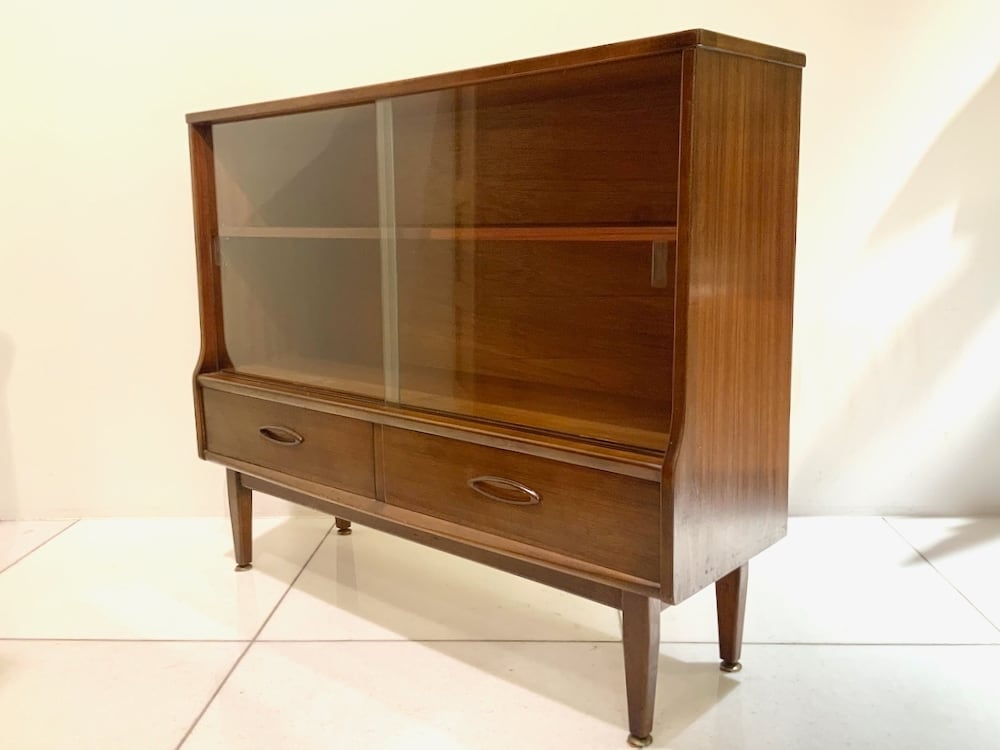 北欧Style.ANTIKAとモダン ガラスキャビネット 北欧Style.ANTIKA