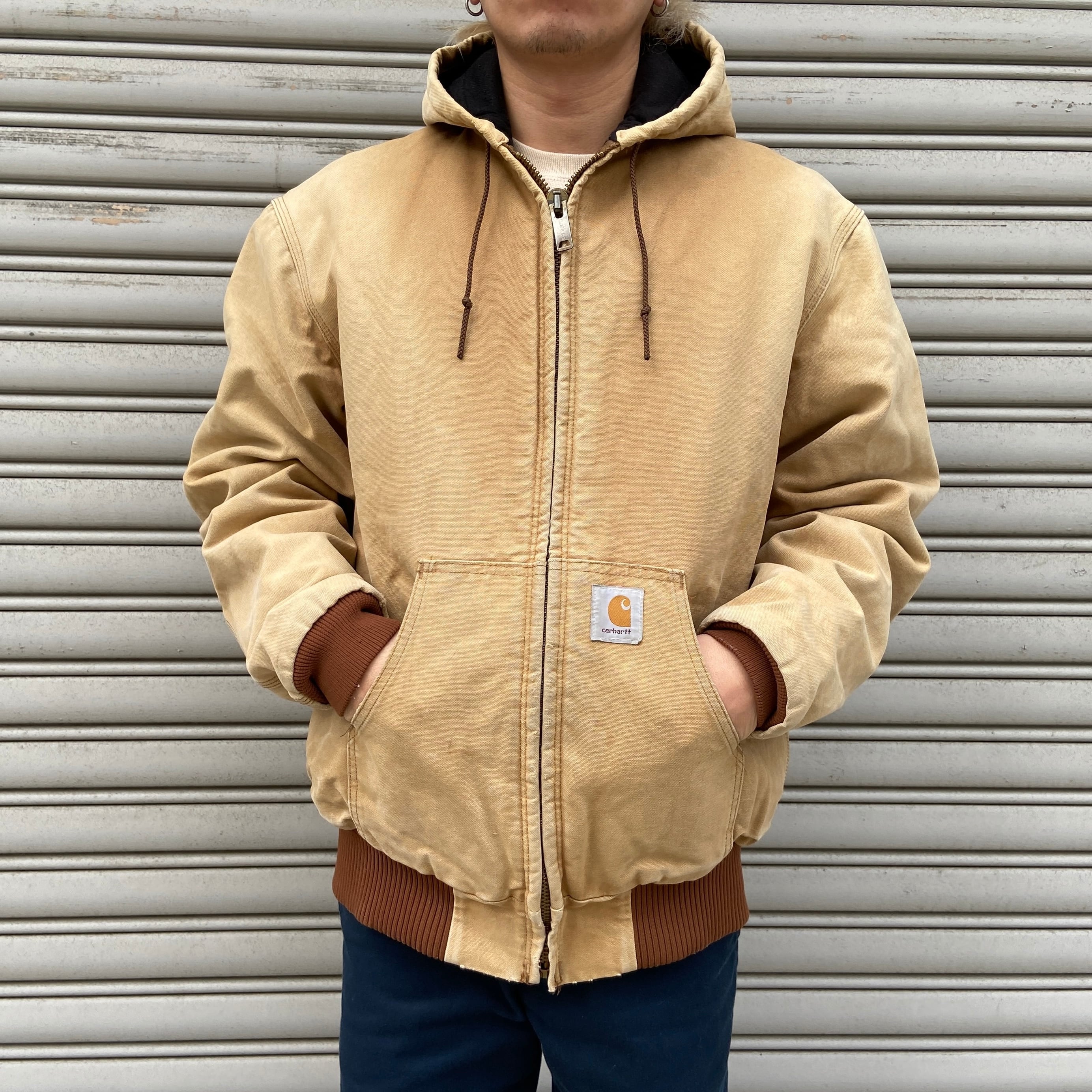 90〜00s USA製 Carhartt アクティブジャケット フェード ボロ carhartt カーハート アクティブジャケット フェード 90s 00s | 古着屋 Uan
