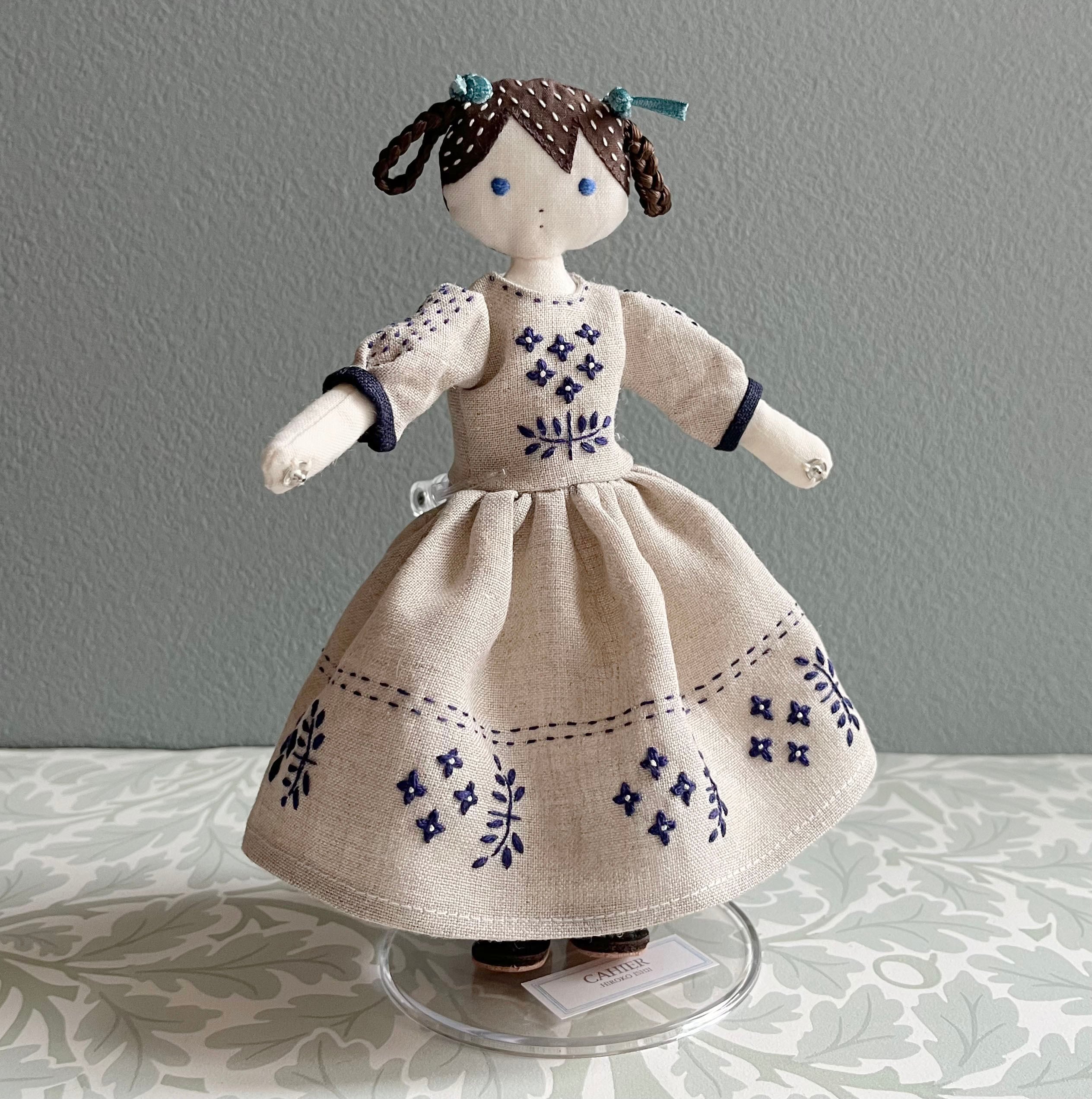 刺繍作品「ソーイングメイドさんの箱」