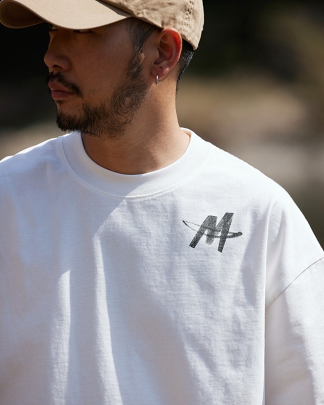 Oversized Box Silhouette One Point Logo T-Shirt 　x00296