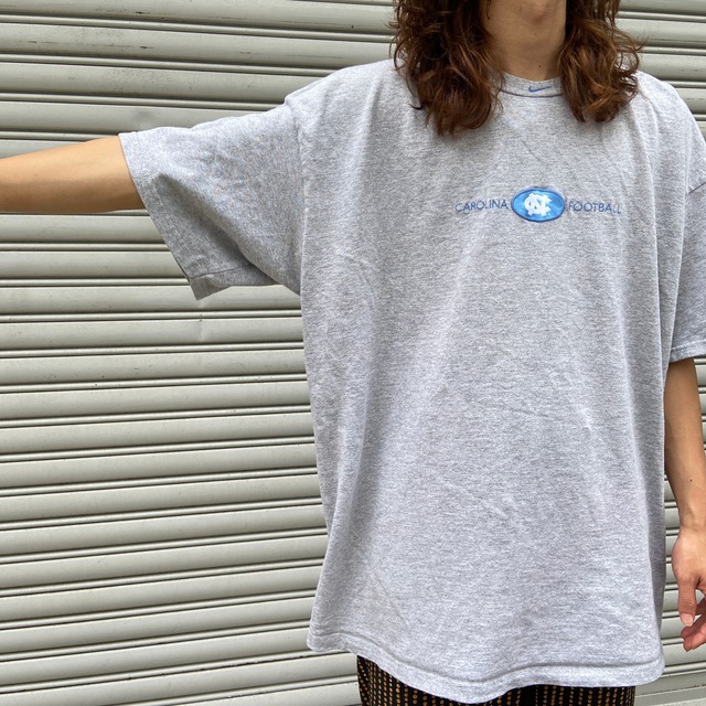 『送料無料』NIKE ナイキ　90s USA製　ノースカロライナ大学　刺繍ロゴTシャツ