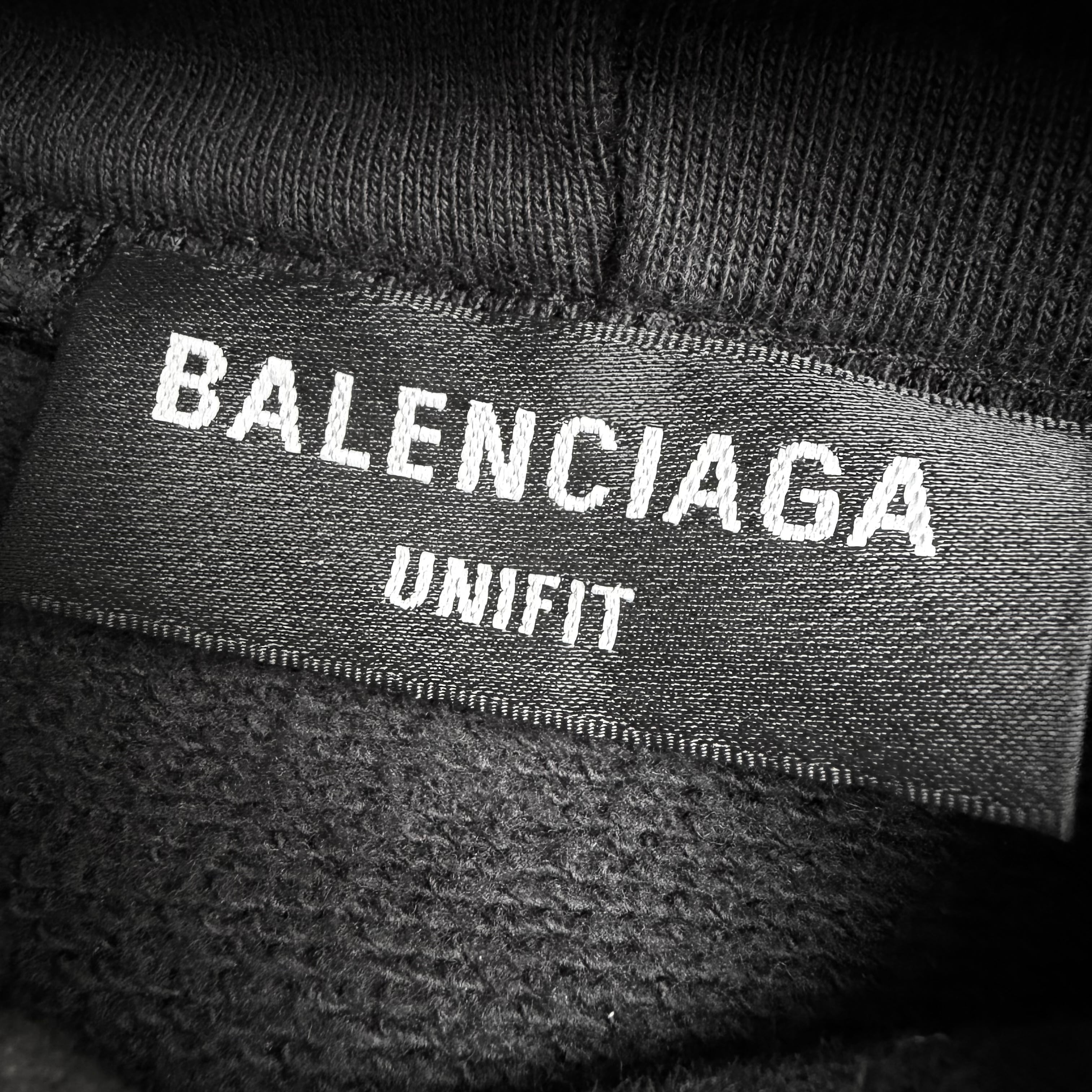 BALENCIAGA Metal Oversized Hoodie Cotton Black 2 | BRAND RESORT