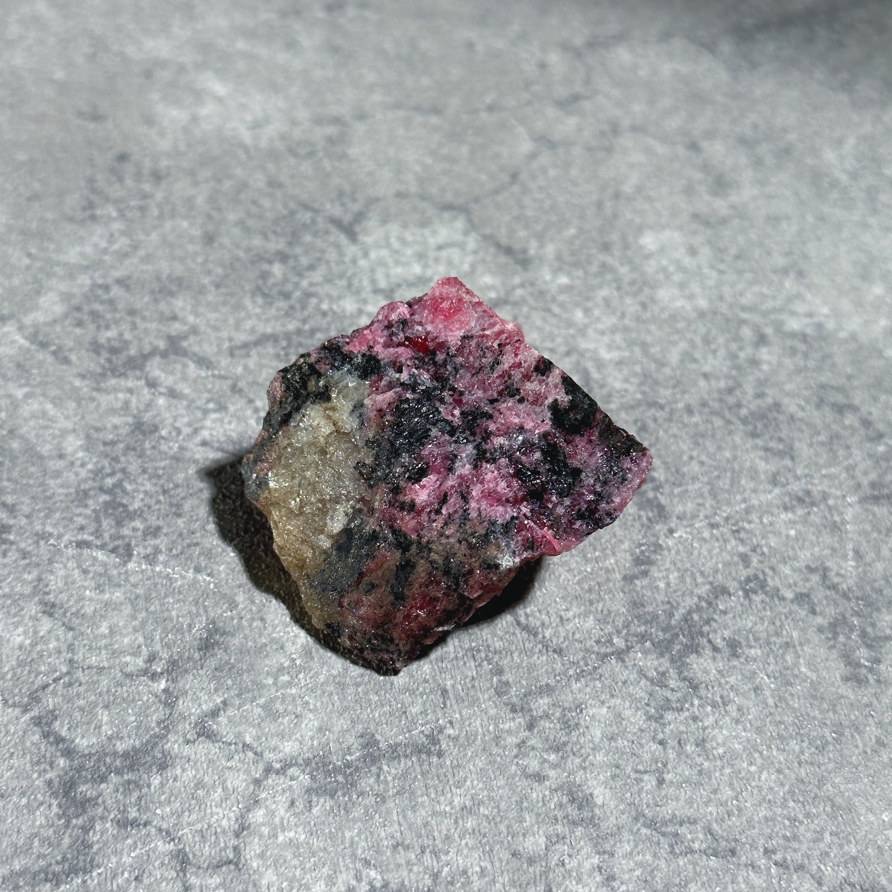 ロードナイト 原石22◇Rhodonite◇パワーストーン・天然石 | Kamoku