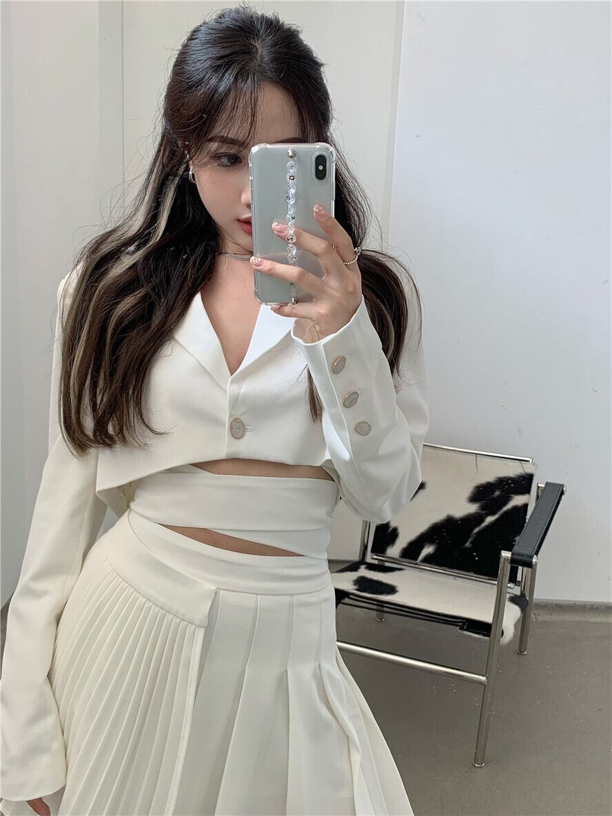 気質スーツショートスモールスーツジャケットプリーツスカート女性2020秋新作ファッションツーピーススーツ ブラックストロベリース38838104805