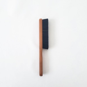 FABRIC CARE BRUSH【THE LAUNDRESS】