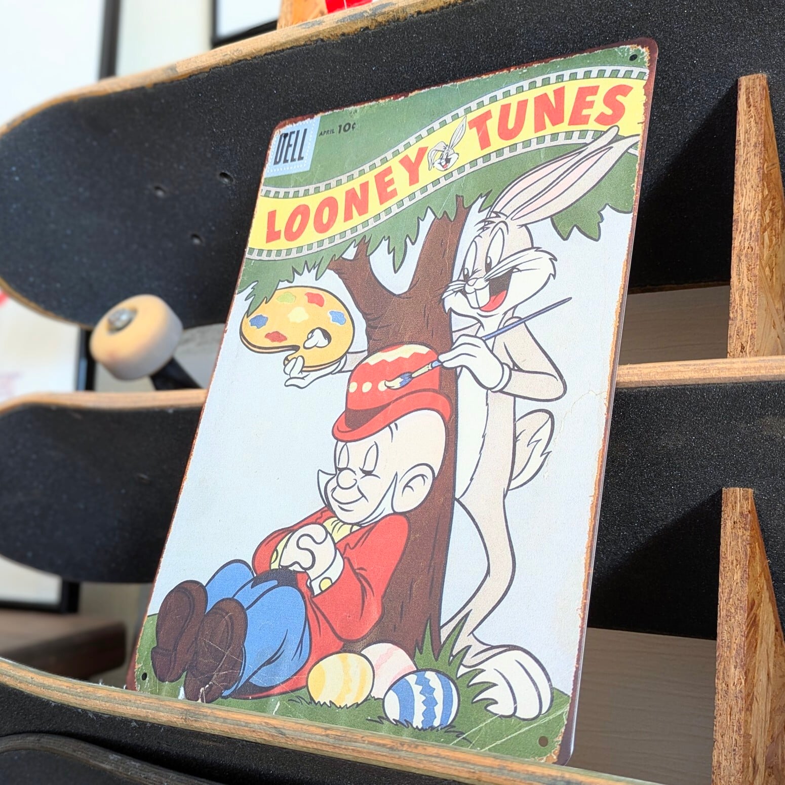 送料無料!ちょうどいいブリキ看板【 Looney Tunes ( ルーニー・テューンズ ) )】バッグス・バニー& エルマー・ファッド / METAL SIGN / メタルサイン / ブリキ看板 / サインボード / ビンテージ加工 〚アメリカン雑貨 アメトイ〛