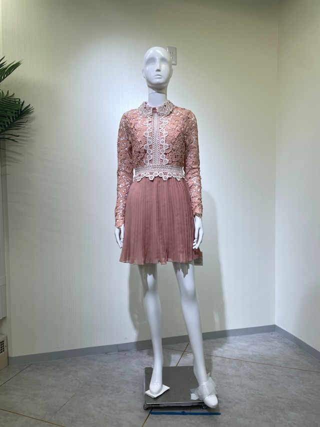 【新品DRESS 1005】襟付き ケミカルレース レース編み ウエスト切替 プリーツ バックカットアウト フレア ミニドレス ピンク ワンピース インポートドレス 海外ドレス【asos】