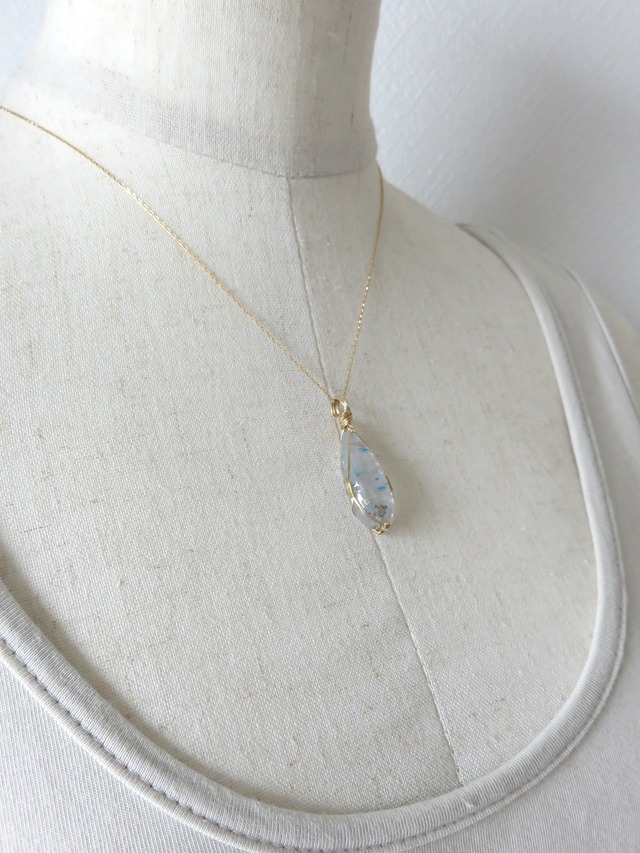 ハイクオリティ大粒12.9ct】ギラライトインクォーツ女神巻き 