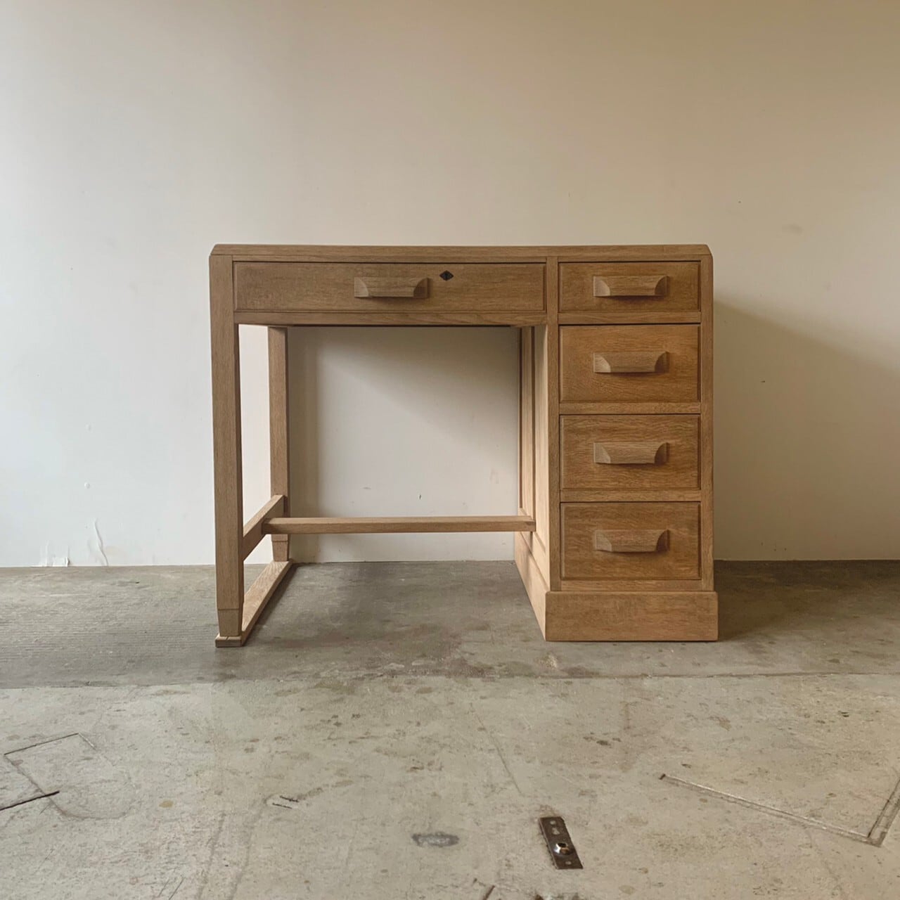 木製デスク　テーブル　袖机　古家具　0602