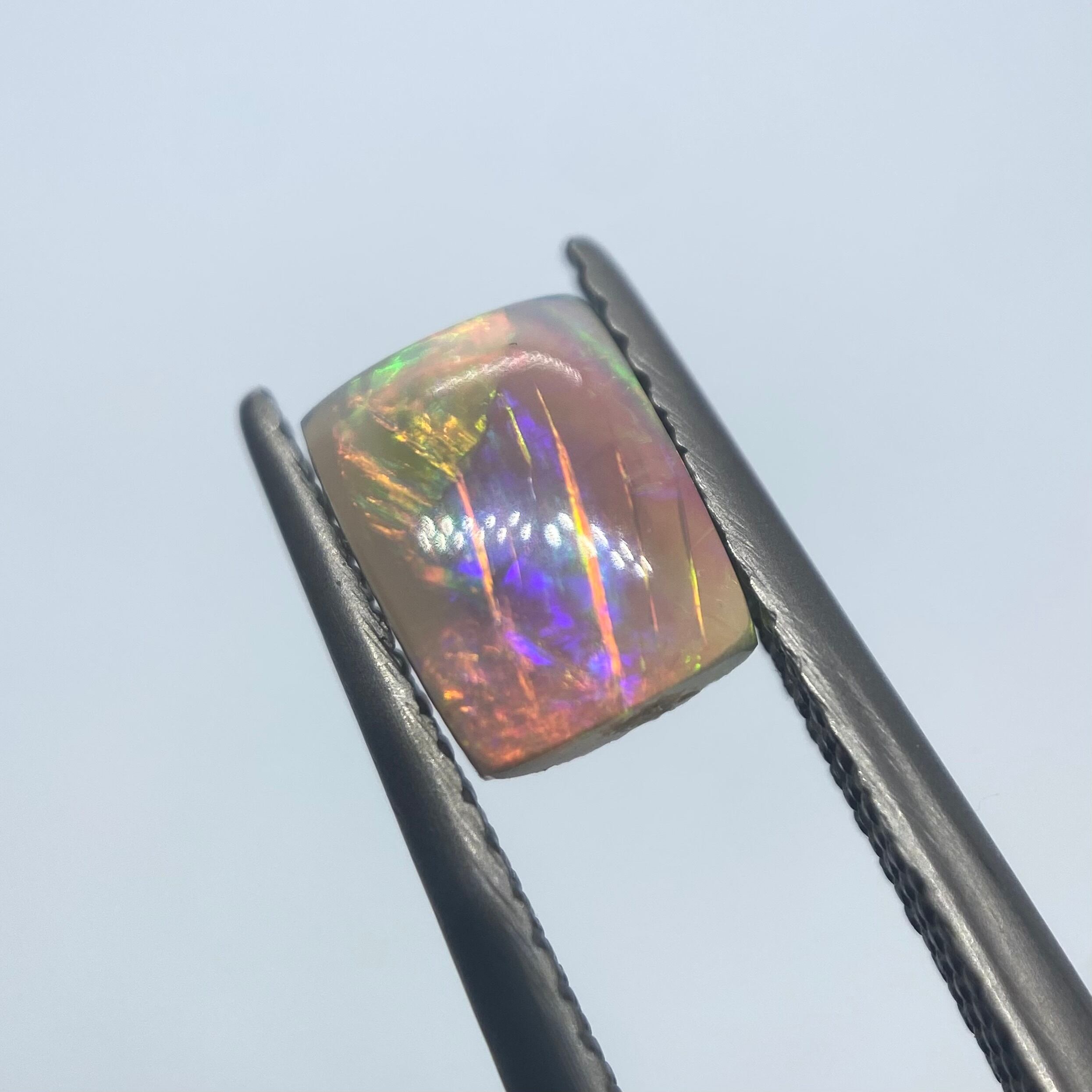 カメレオンアートな楽しいオパール