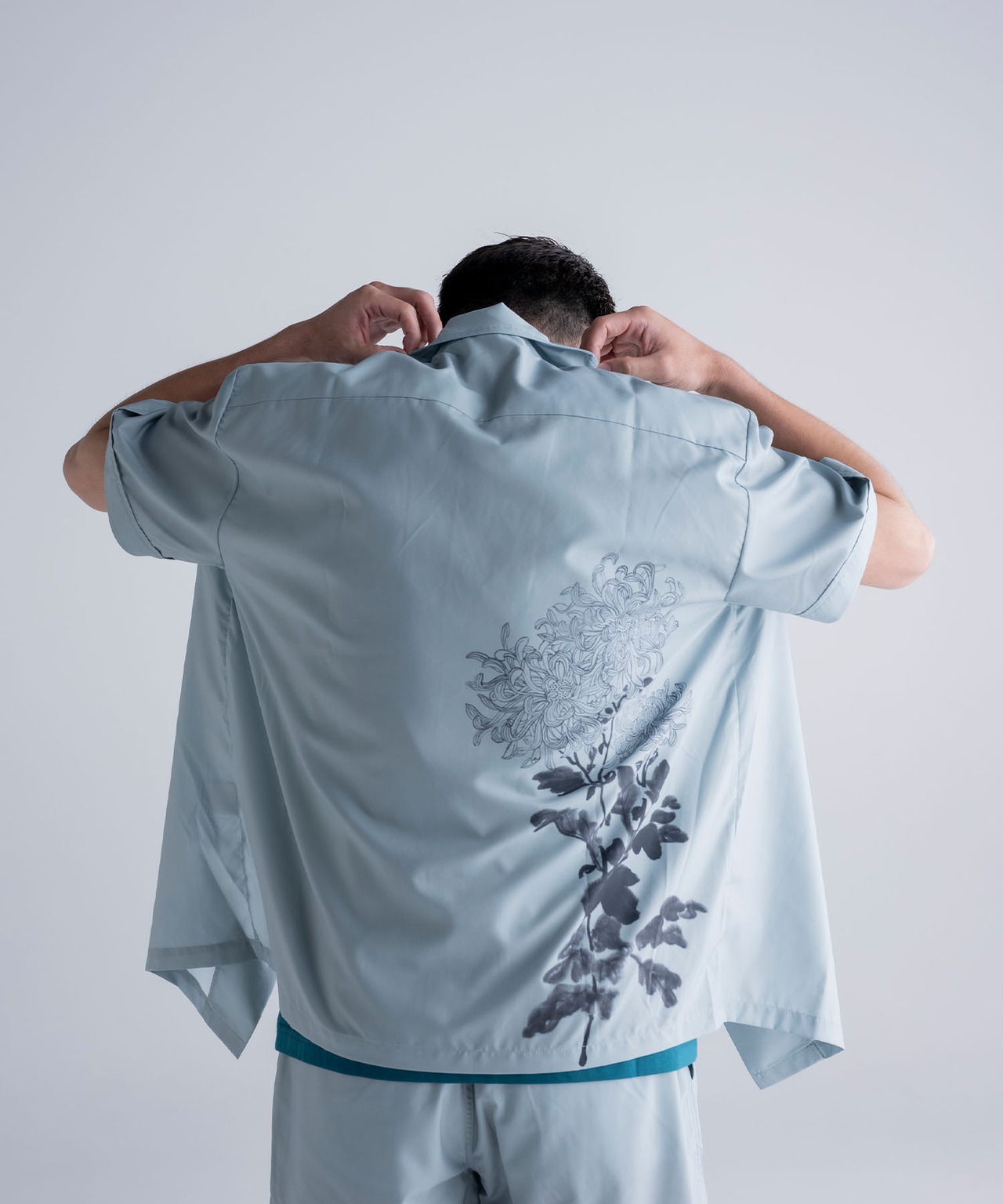 Flower back print shirt［HSS002］