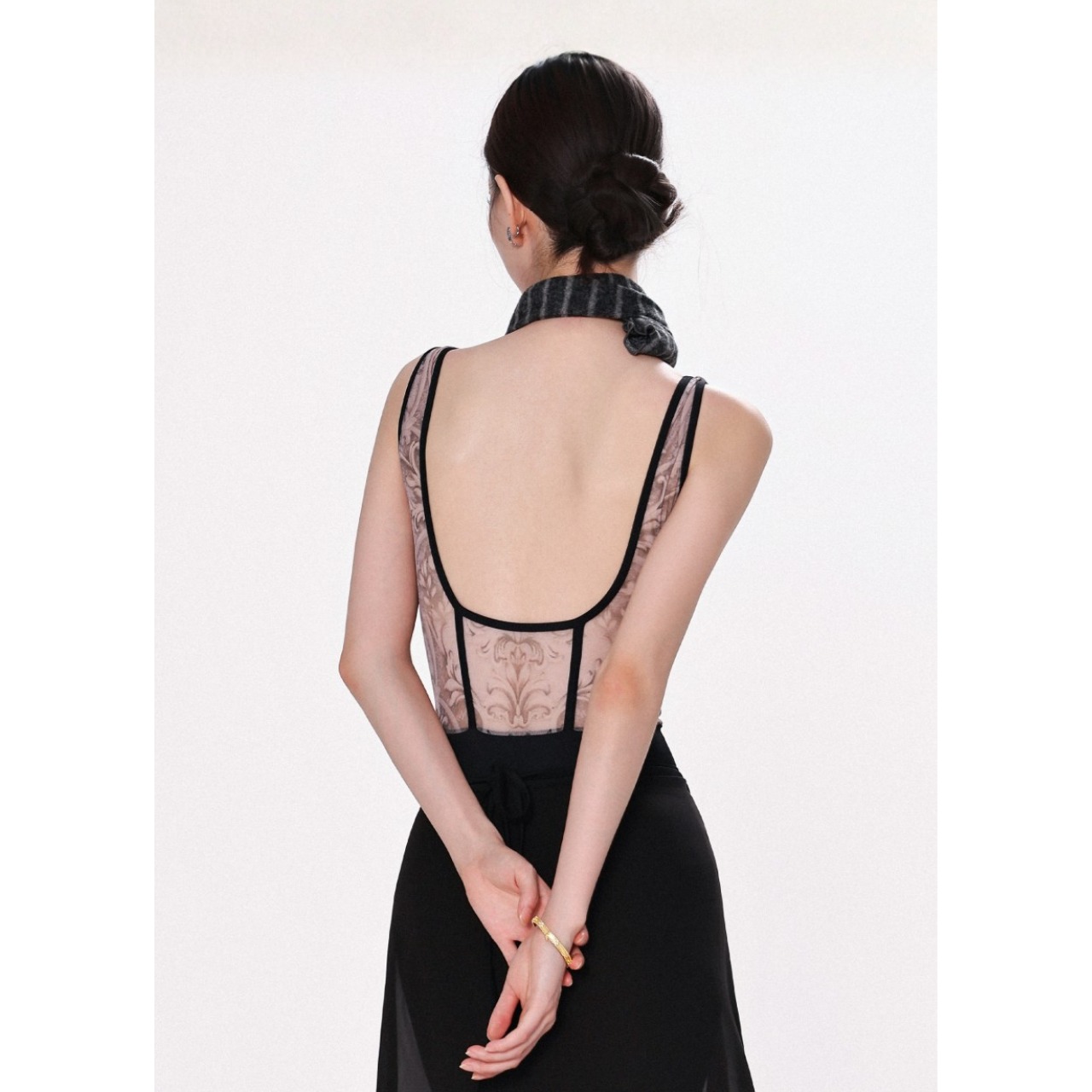 ノワールエランセ ノースリーブレオタード L0729