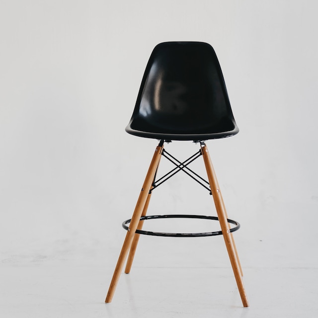 DESIGN CHAIR