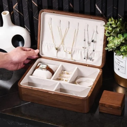 ジュエリーケース　オーガナイザー　アクセサリーケース　アクセサリー収納　小物入れ　アクセサリー入れ　コンパクト　ウォールナット　木製　丸い角　フック付き　トランペットフック