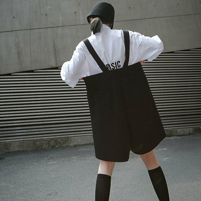 モード系 パンツ サスペンダーパンツ ハイウエスト ワイドパンツ タック入り 大人かわいい ブラック ストリート系 オルチャン 原宿系 10代 代 天使と悪魔 サブカル系ファッション Seasonz