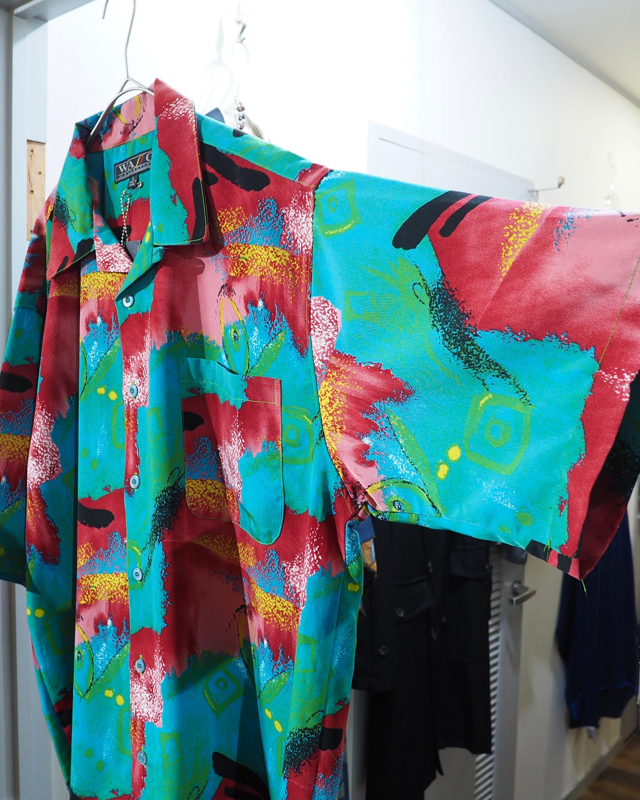 1990s ” 混沌 ” Beautiful Chaos painting Art vintage Over silhouette SS shirt